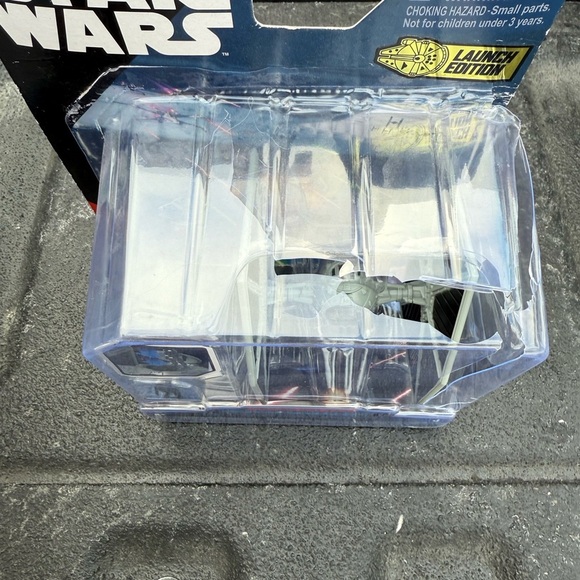 Star Wars Micro Galaxy Squadron TIE Fighter - Picture 3 of 3